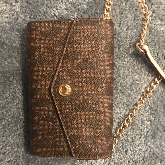 Small Michael Kors purse - Picture 1 of 5
